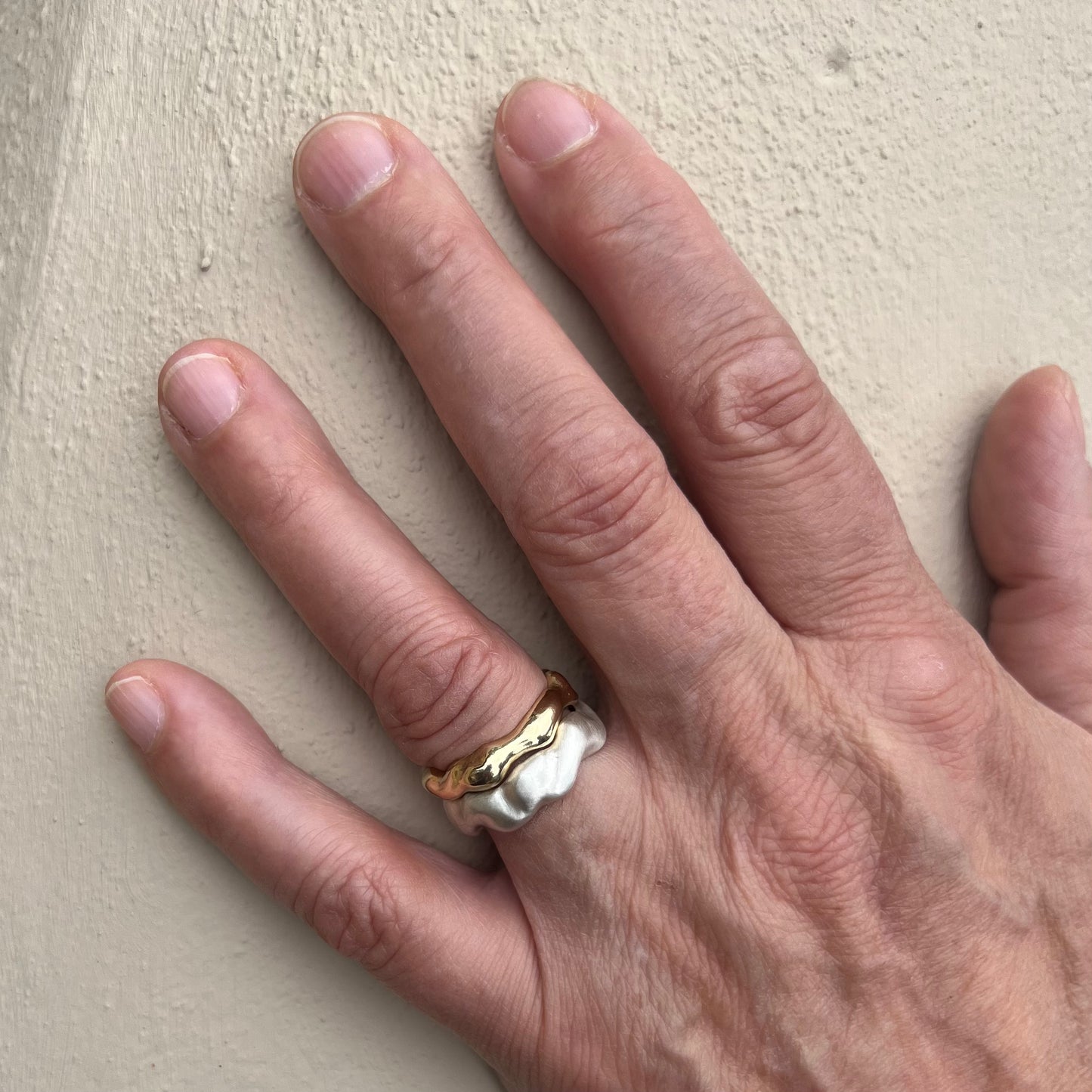 Bubble ring