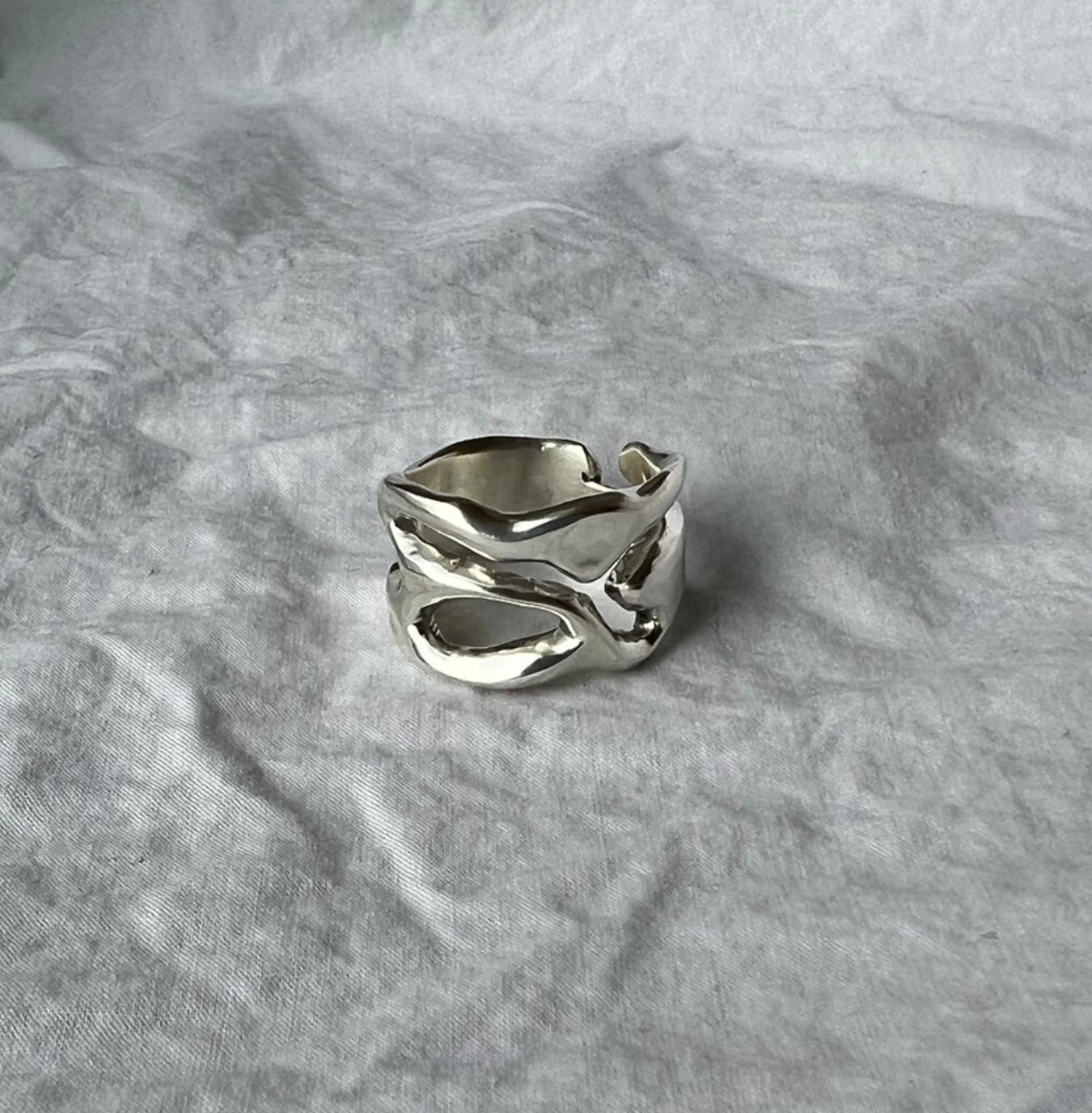 The Mercury Ring
